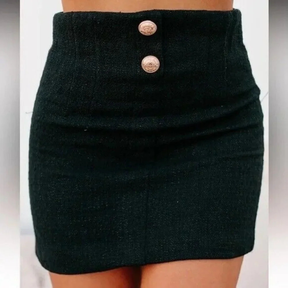 Steve Madden Size Medium Black Textured Mini Skirt. New